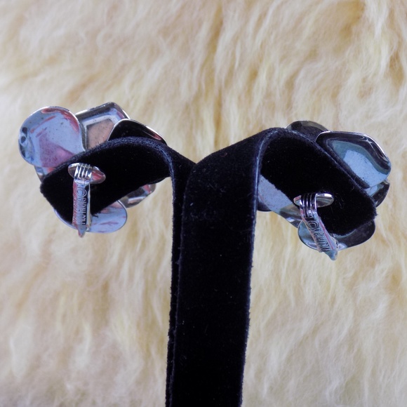 Sarah Coventry clip earrings silver tone flower - Picture 4 of 6